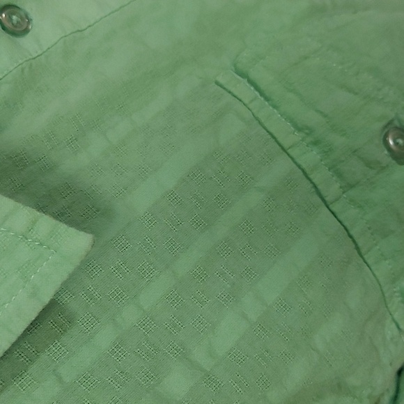 Light green blouse - Picture 3 of 6